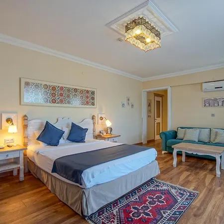 Hotell My Marina Select 2*